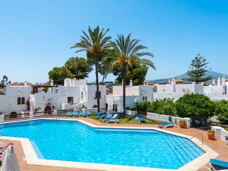 Apartment for Sale in Nueva Andalucía, Malaga 20