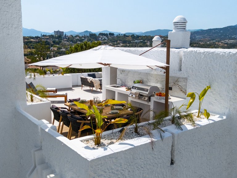 Apartment for Sale in Nueva Andalucía, Malaga 21