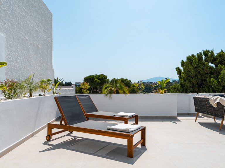 Apartment for Sale in Nueva Andalucía, Malaga 23