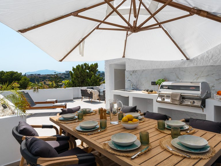 Apartment for Sale in Nueva Andalucía, Malaga 26
