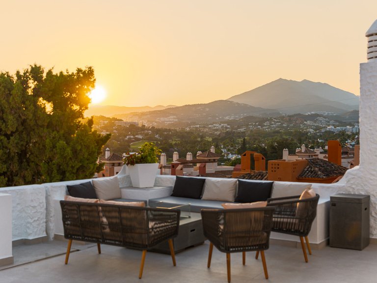 Apartment for Sale in Nueva Andalucía, Malaga 30