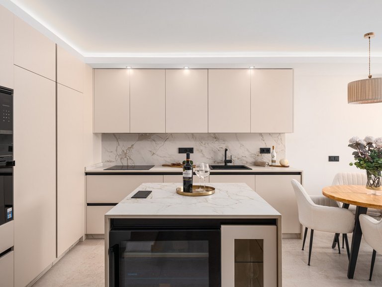 Apartment for Sale in Nueva Andalucía, Malaga 7