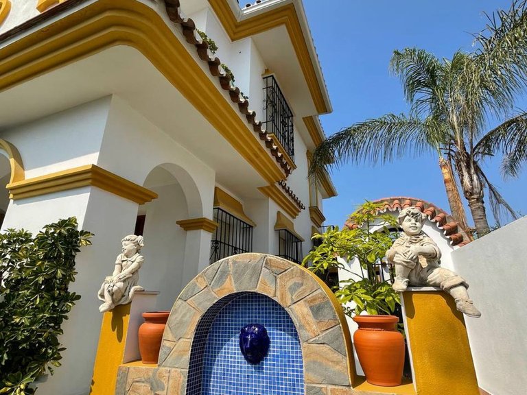 Villa for Sale in San Pedro De Alcántara, Malaga 6