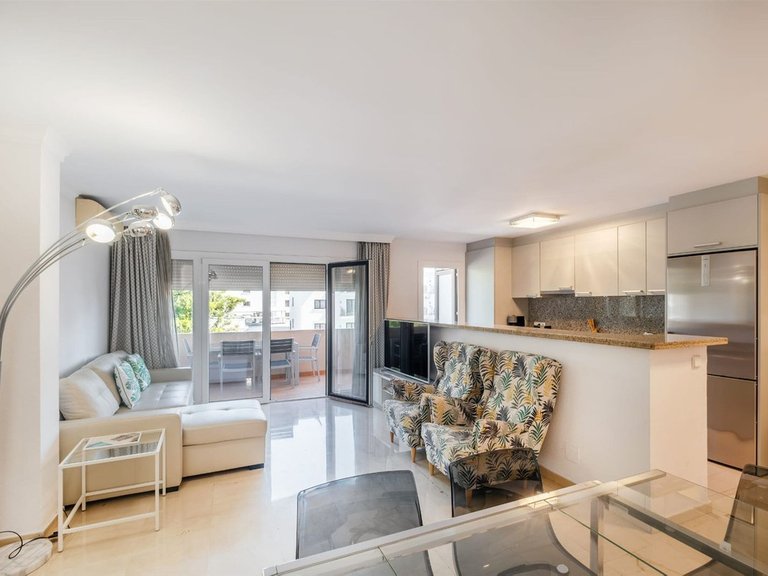 Apartment for Sale in Nueva Andalucía, Malaga 2