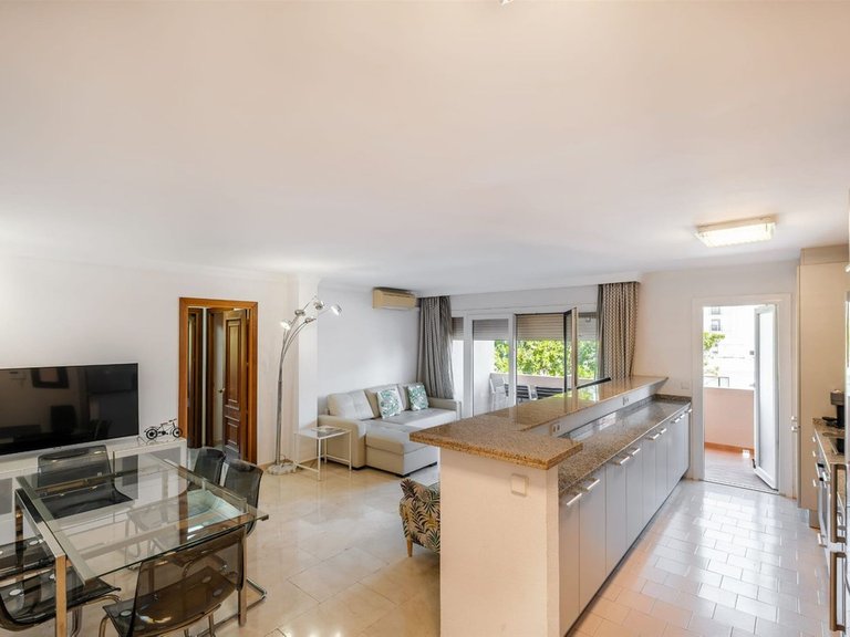Apartment for Sale in Nueva Andalucía, Malaga 5