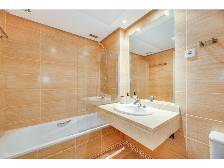 Apartment for Sale in Marbella, Malaga 13