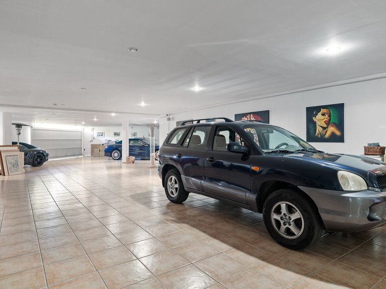 Villa for Sale in Marbella, Malaga 40