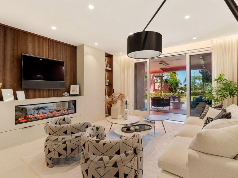 Apartment for  in New Golden Mile, Malaga 5