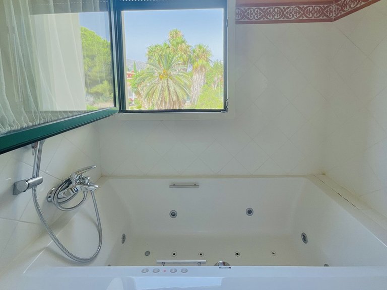 Villa for Sale in Marbella, Malaga 21