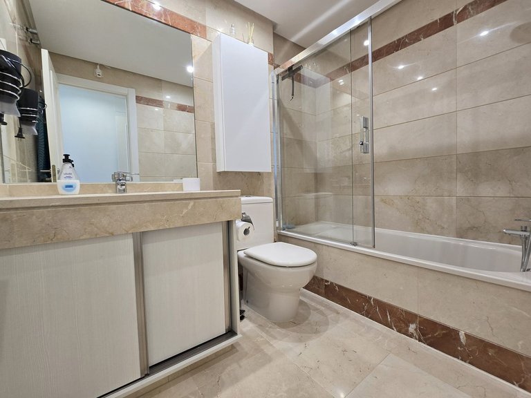 Apartment for Sale in Calanova Golf, Malaga 10