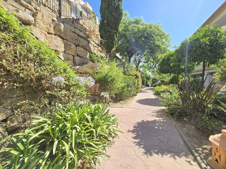 Apartment for Sale in Calanova Golf, Malaga 17