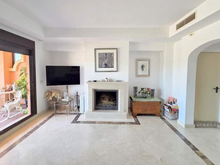 Town House for Sale in Estepona, Malaga 4