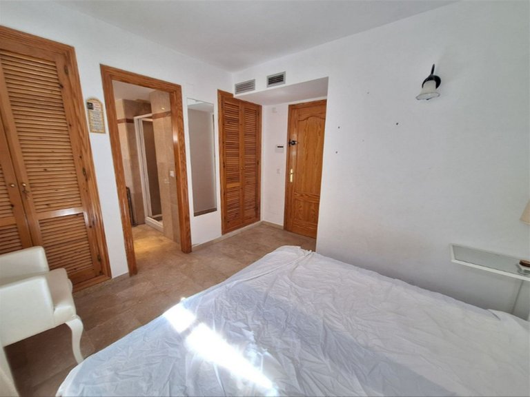 Town House for Sale in Nueva Andalucía, Malaga 14