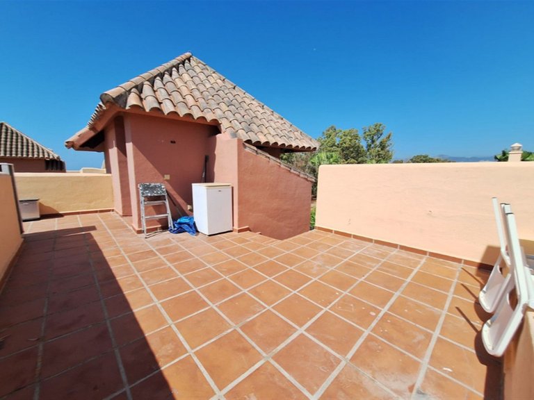 Town House for Sale in Nueva Andalucía, Malaga 23