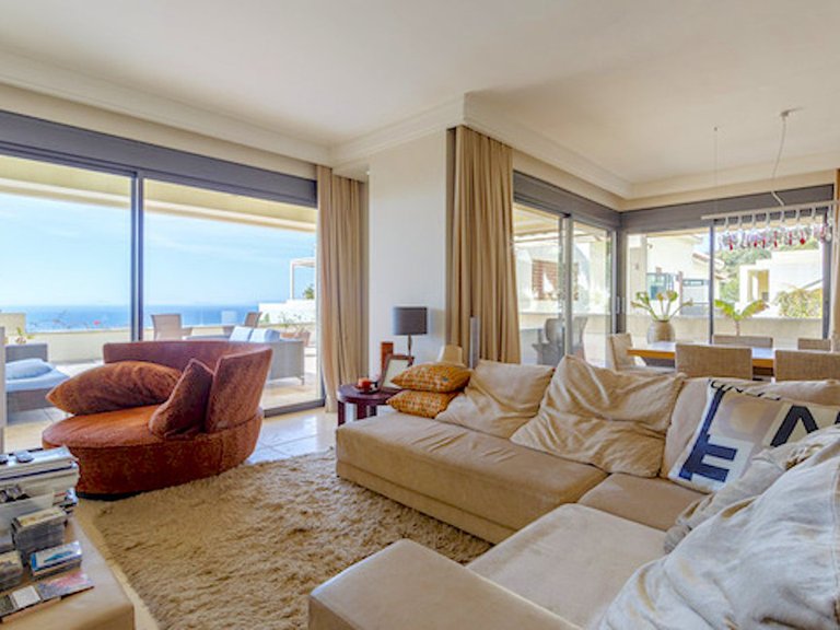 Apartment for Sale in Altos De Los Monteros, Malaga 8