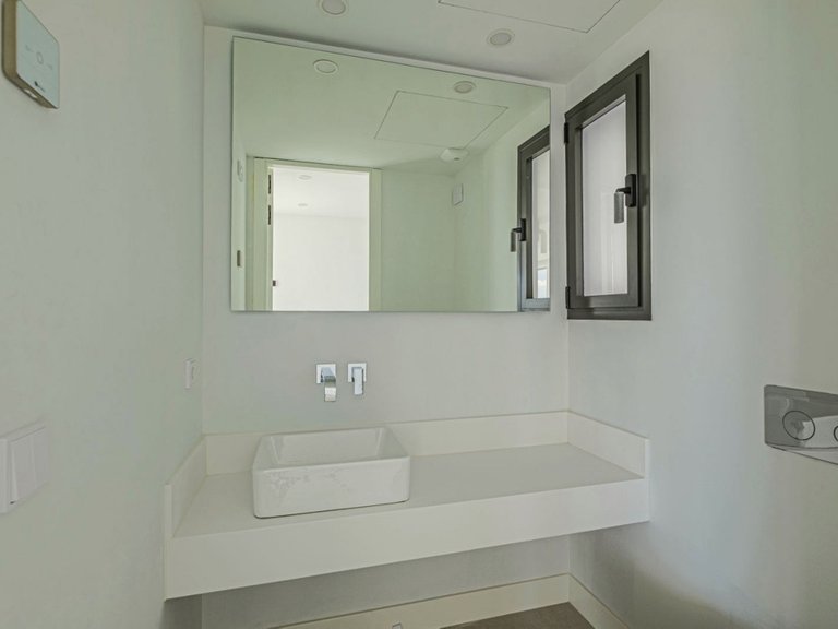 Town House for Sale in Benahavís, Malaga 11
