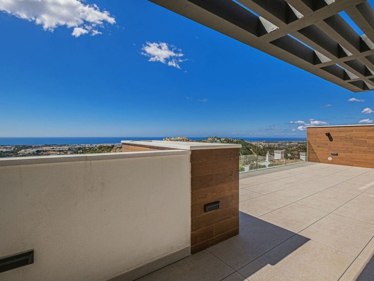 Town House for Sale in Benahavís, Malaga 24