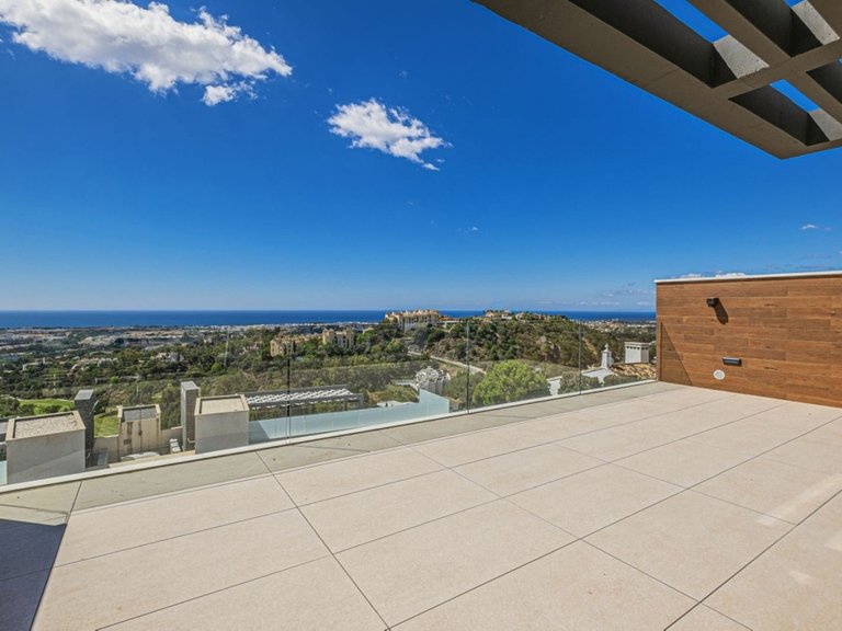 Town House for Sale in Benahavís, Malaga 25