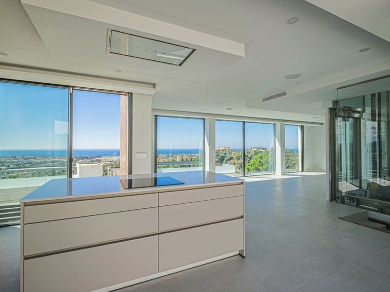 Town House for Sale in Benahavís, Malaga 6