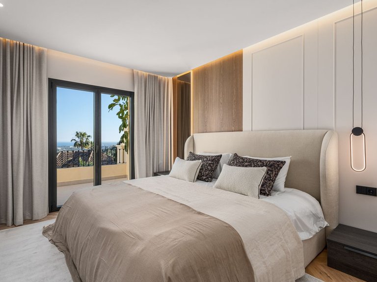 Town House for Sale in Benahavís, Malaga 10