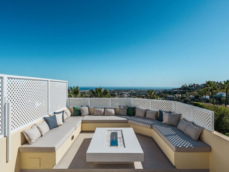 Town House for Sale in Benahavís, Malaga 16