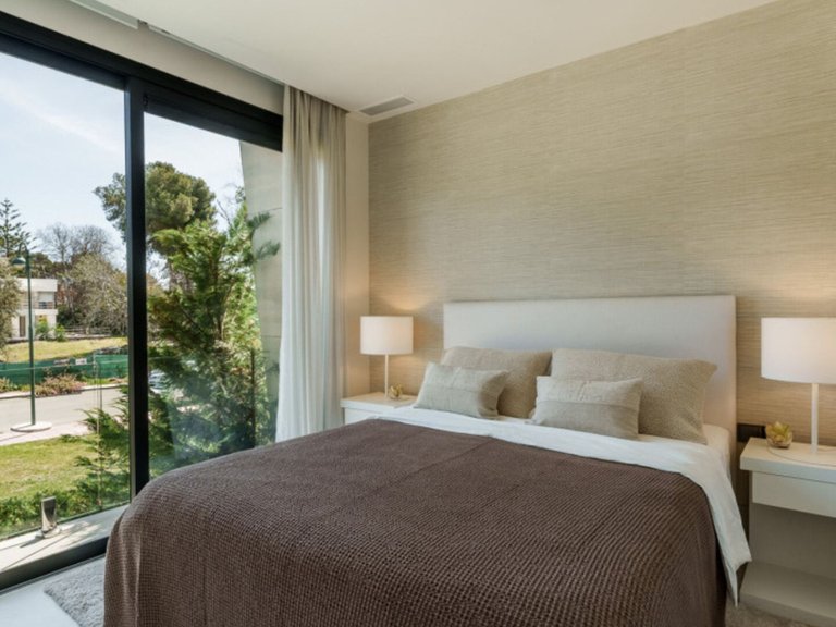 Villa for Sale in Puerto Banús, Malaga 11