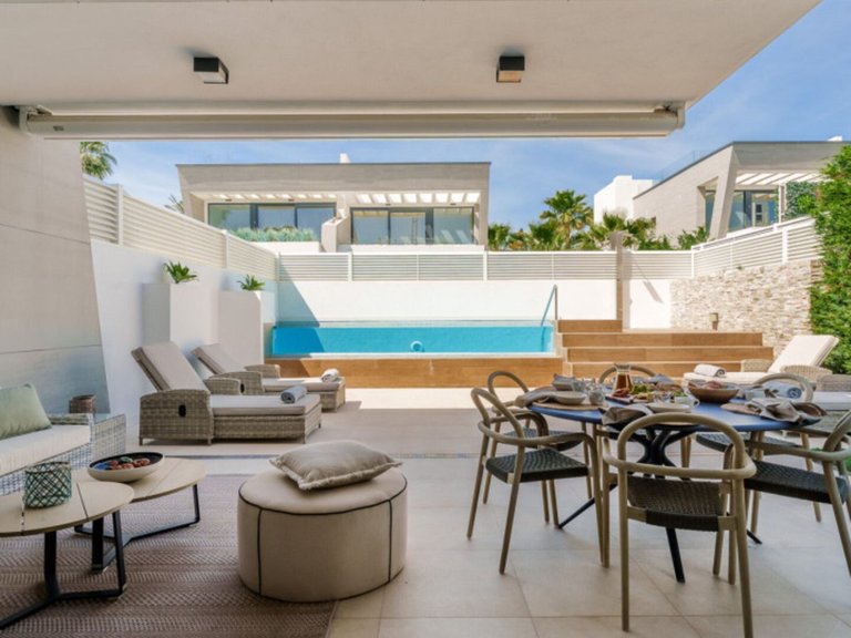 Villa for Sale in Puerto Banús, Malaga 29