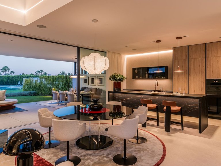 Villa for Sale in The Golden Mile, Malaga 34