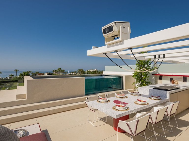 Villa for Sale in The Golden Mile, Malaga 41