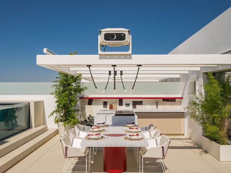 Villa for Sale in The Golden Mile, Malaga 42