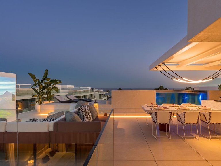 Villa for Sale in The Golden Mile, Malaga 45