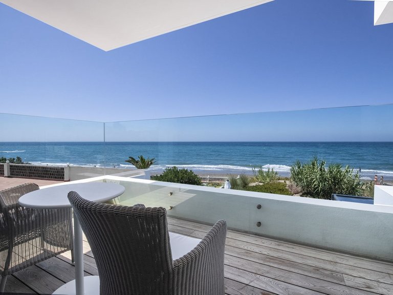 Villa for Sale in Las Chapas, Malaga 10