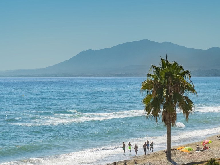 Villa for Sale in Las Chapas, Malaga 25