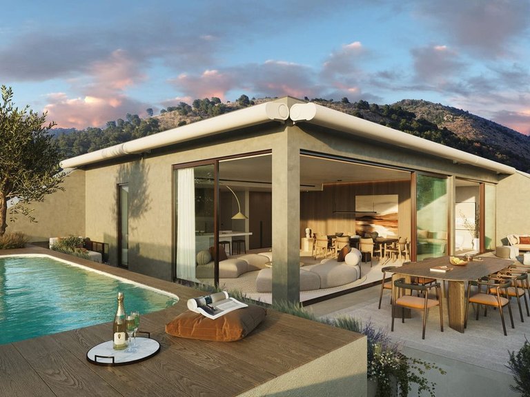 Apartment for Sale in Costa del Sol Fuengirola, Malaga 1