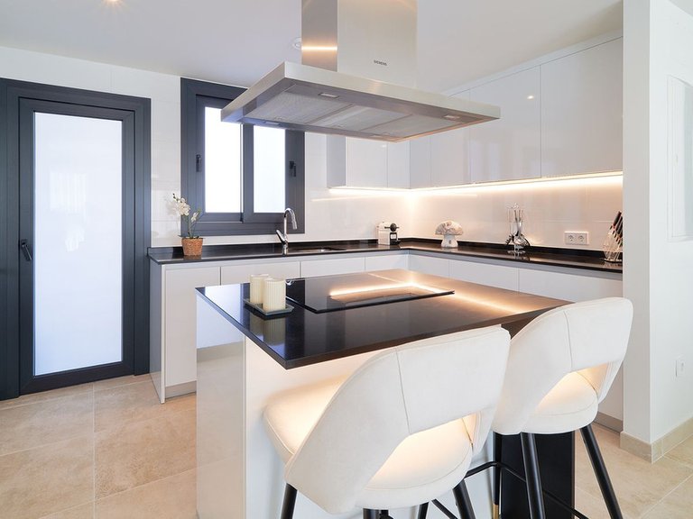 Apartment for Sale in Estepona, Malaga 10