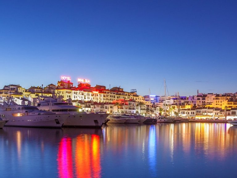 Apartment for Sale in Estepona, Malaga 20