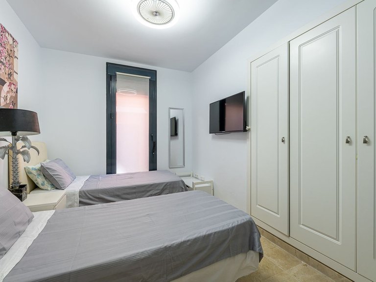 Apartment for Sale in Costa del Sol, Calahonda, Malaga 14