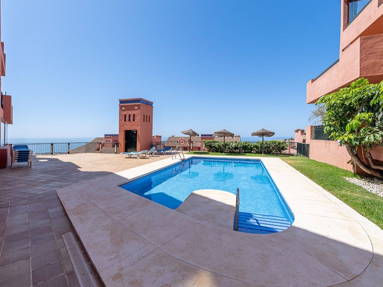 Apartment for Sale in Costa del Sol, Calahonda, Malaga 19