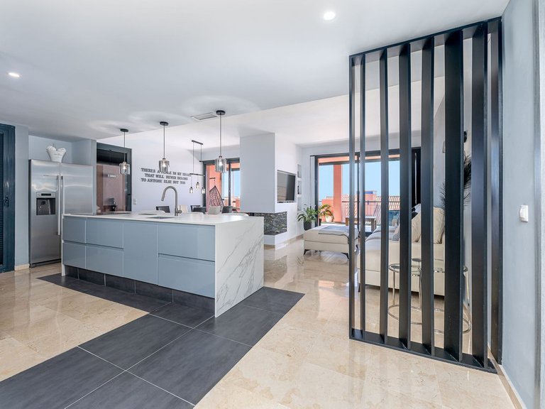 Apartment for Sale in Costa del Sol, Calahonda, Malaga 2