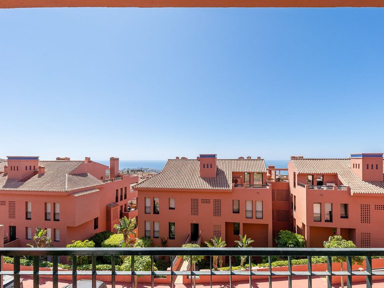 Apartment for Sale in Costa del Sol, Calahonda, Malaga 8