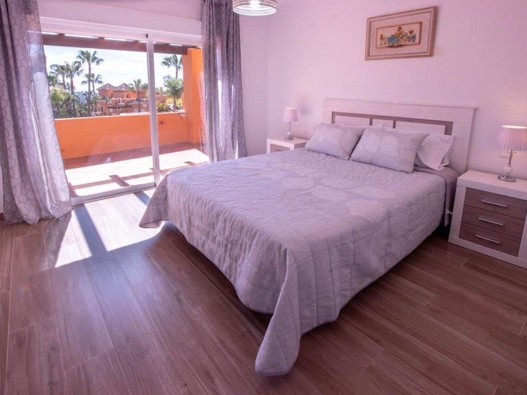 Town House for Sale in Costa del Sol El Paraíso, Estepona, Malaga 5