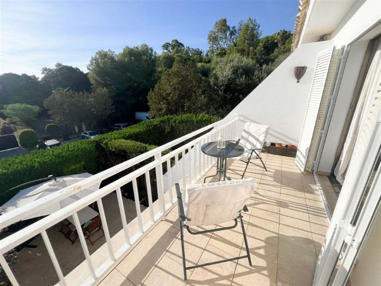 Town House for Sale in Nagüeles, Malaga 17