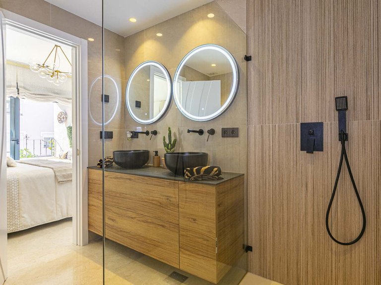 Apartment for Sale in Marbella, Malaga 16