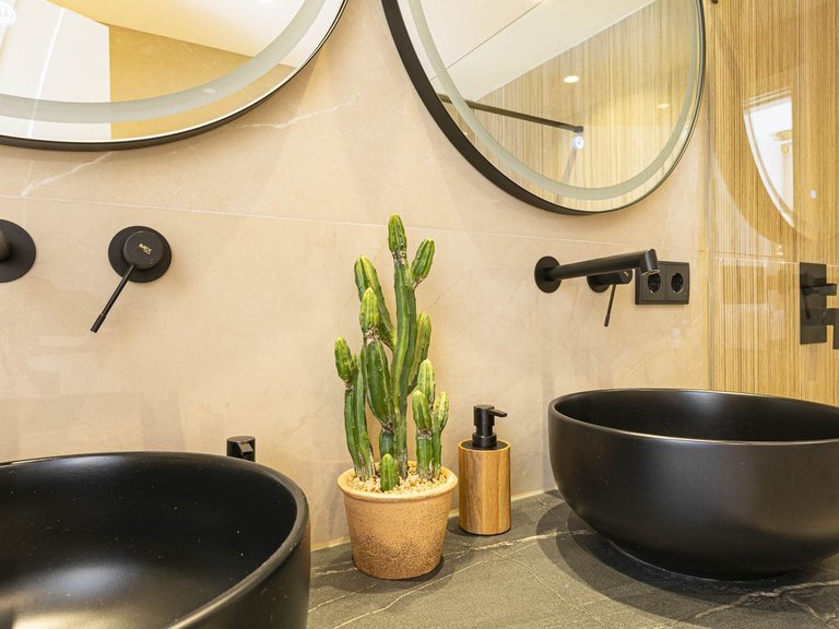 Apartment for Sale in Marbella, Malaga 18