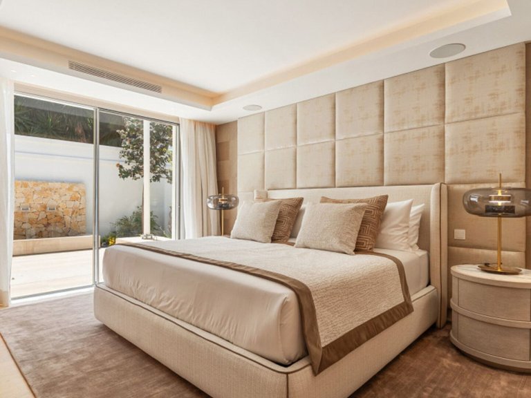 Villa for Sale in Marbella, Malaga 12