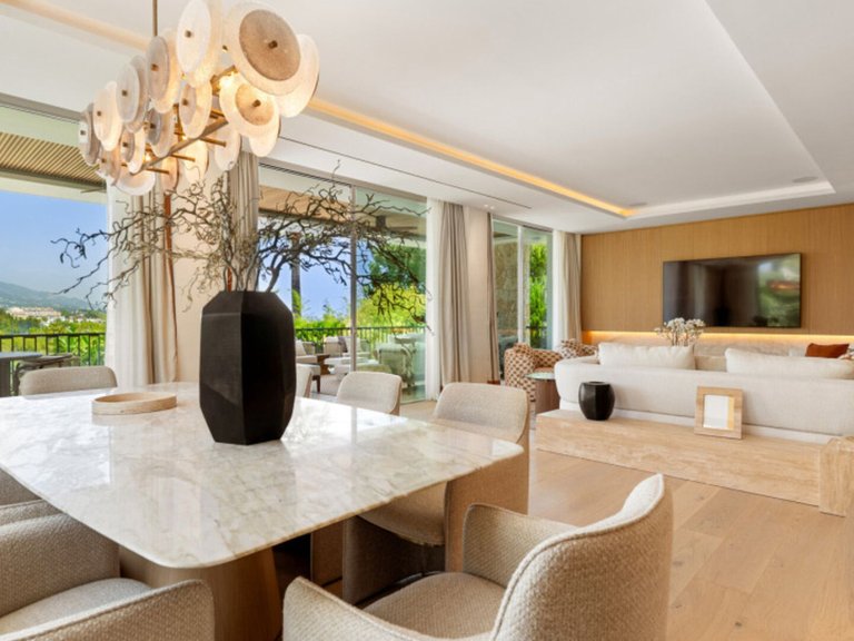 Villa for Sale in Marbella, Malaga 16