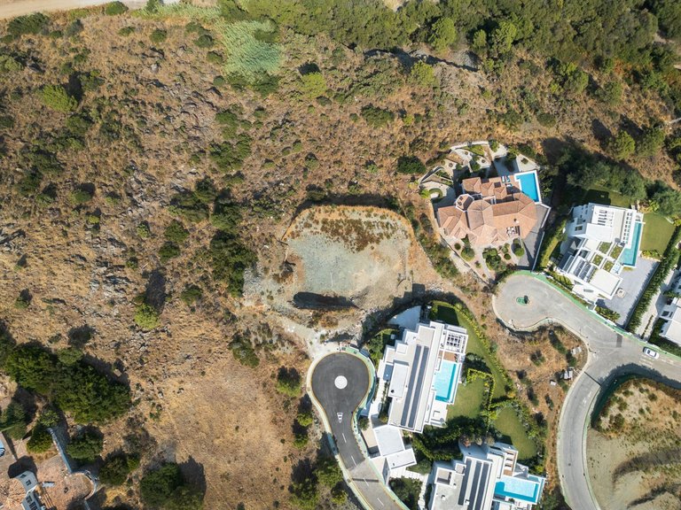 Plot for Sale in La Quinta, Malaga 7