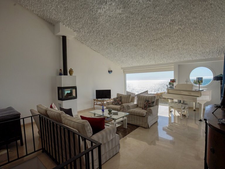 Villa for Sale in Estepona, Malaga 9
