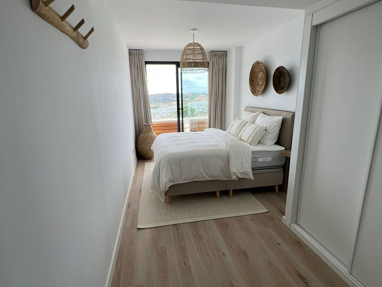 Apartment for Sale in Estepona, Malaga 9