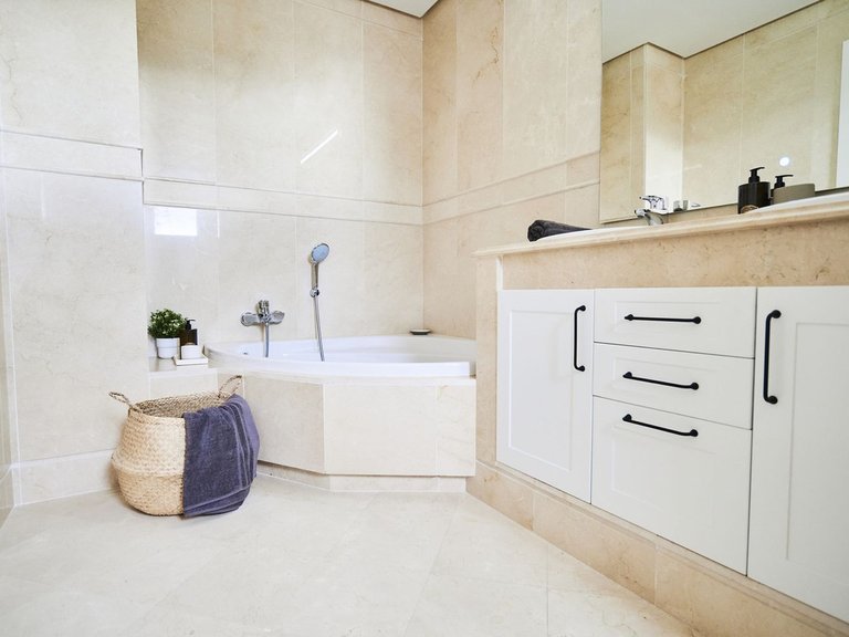 Penthouse for Sale in Marbella, Malaga 26